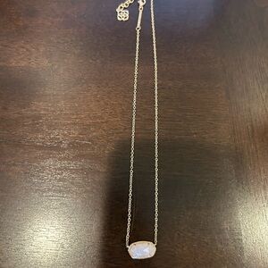 Kendra Scott Elisa Rose Gold Pendant Necklace in Rose Quartz